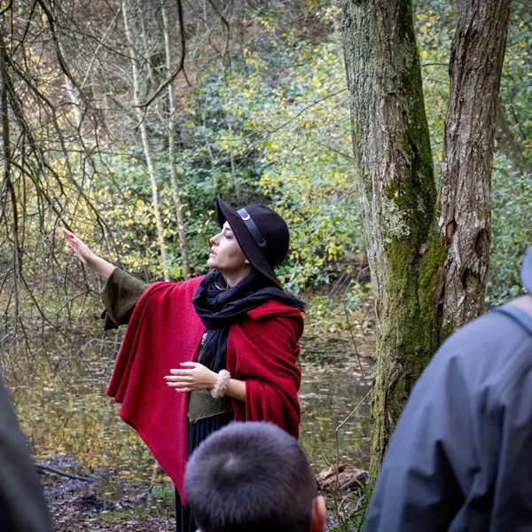 cie_saltimbranques_alice_contes_animations_trehorenteuc_DestinationBrocéliande