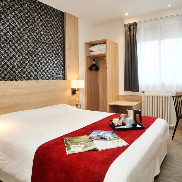 Chambre avec plateau d'accueil plateau de courtoisie hotel Vannes Kyriad