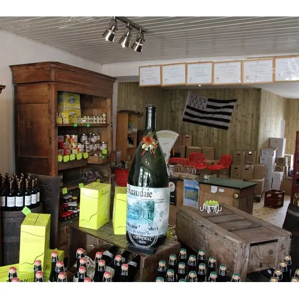 Cidre-artisanal-La-Ruaudaie---magasin