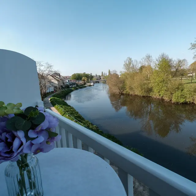 Vue canal Le Balcon de l'Oust