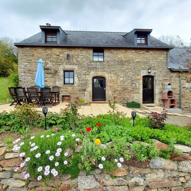 Location vacances_gîtes de Kerabellec_Hirondelle_extérieur1_Baud_Vallée du Blavet©GDF56