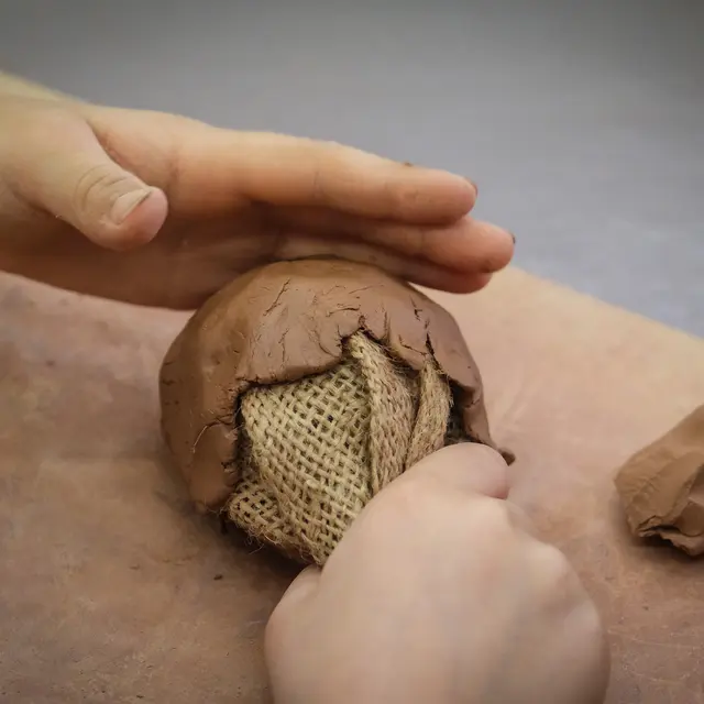 MUSEE-Atelier poterie pour petites mains