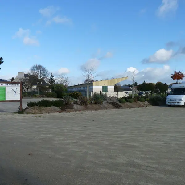 Malestroit aire de camping-car la Daufresne