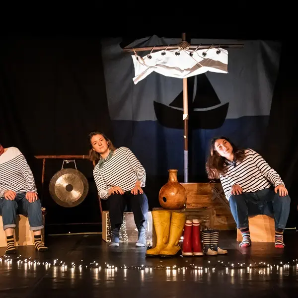 Philomèle - La tête dans les étoiles - jeune public - Val d'Oust - Morbihan