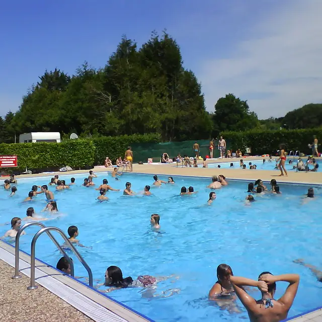 Piscine intercommunale Sérent
