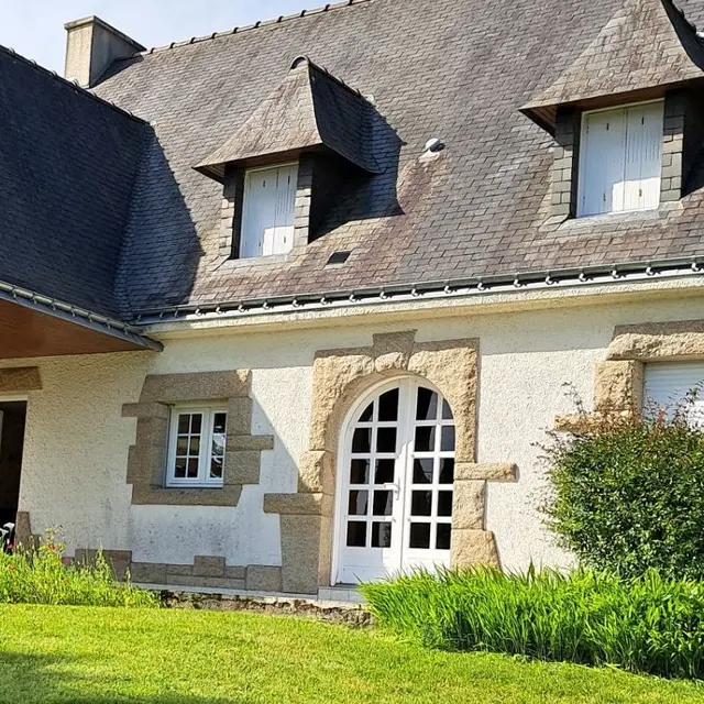 ST Pierre Quiberon-serenité-baie-quiberon face maison