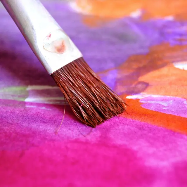 brush-96240_1280© Uwe_Baumann_Pixabay
