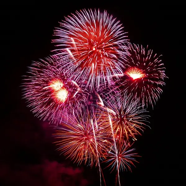 Feu d'artifice - fête nationale -Mauron - Morbihan - Bretagne