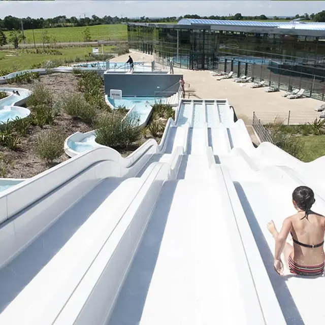 Centre-Aquatique-Aquagolfe-Surzur-Golfe-du-Morbihan-Bretagne sud