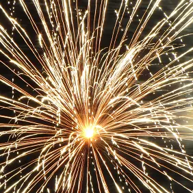 feu-d-artifice-Saint-Nicolas-des-Eaux Pluméliau-Bieuzy Vallée du Blavet