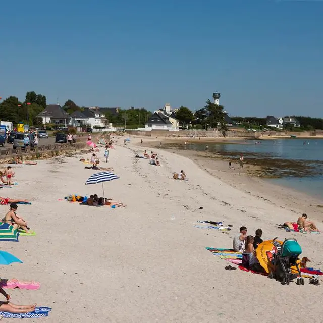 plage-la-cote-rouge-Port-Louis-Lorient-Morbihan-Bretagne-Sud
