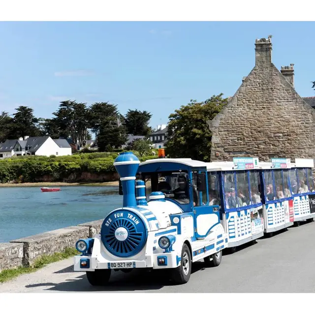 Petit-Train-Touristique-Arzon-Presqu'île-de-Rhuys-Golfe-du-Morbihan-Bretagne sud