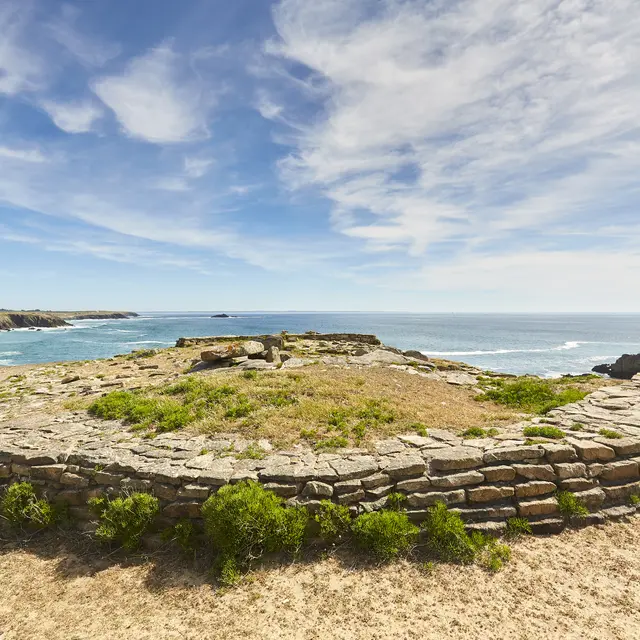 port-blanc-dolmen-saint-pierre-quiberon
