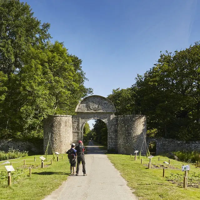 porche-parc-chateau-keraveon-erdeven_1008x672