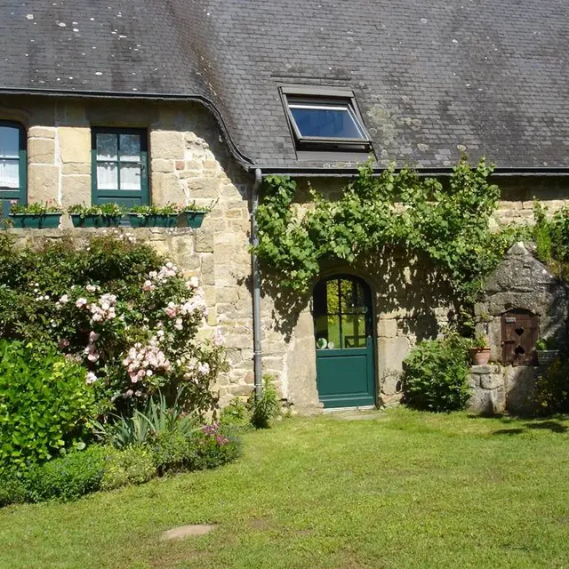 Malherbe-Nicolas-Les Chaumières-de-Kerimel-Ploemel