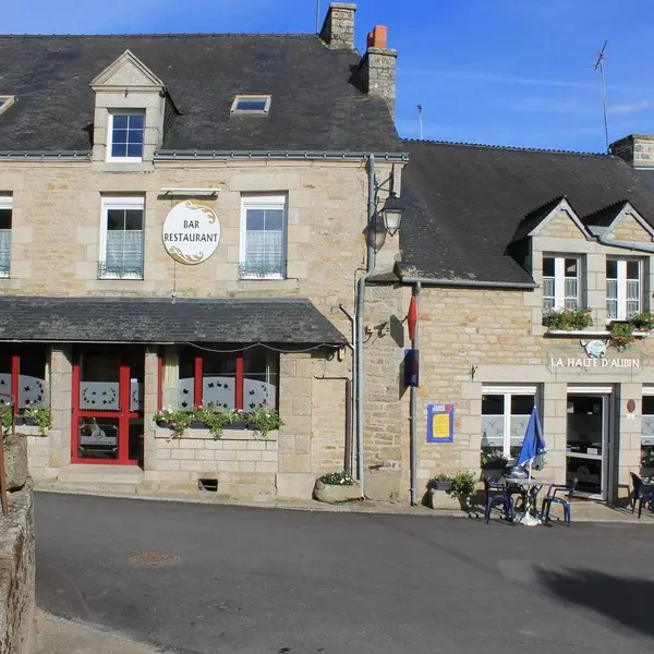 restaurant-plumelec-halte-aubin (1)