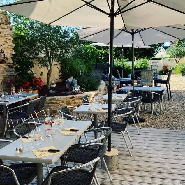 restaurant-saint-jean-brevelay-fourchette-tire-bouchon (1)