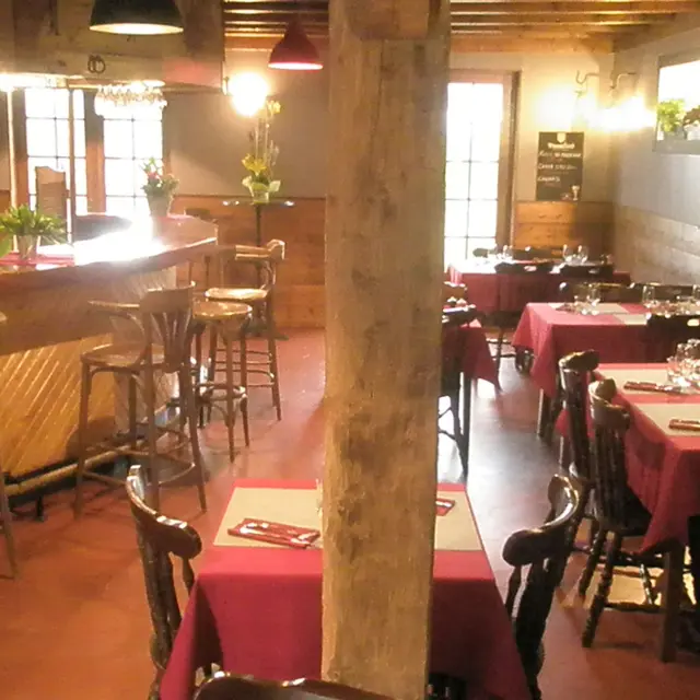salle-restaurant-traditionnel-Estaminet-carnac
