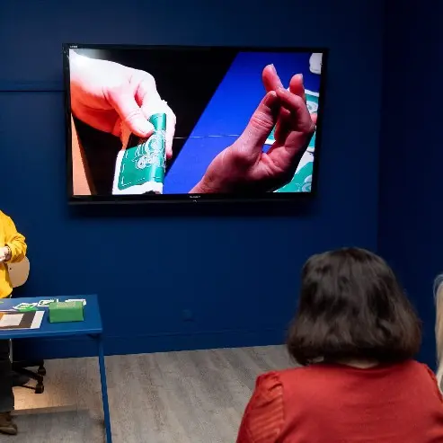 démonstration dentellière