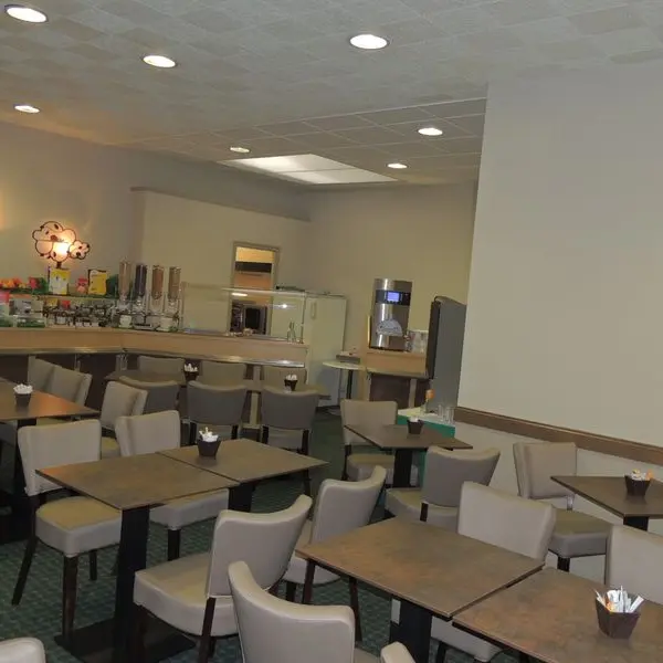 hotel-ibis-alencon-salle