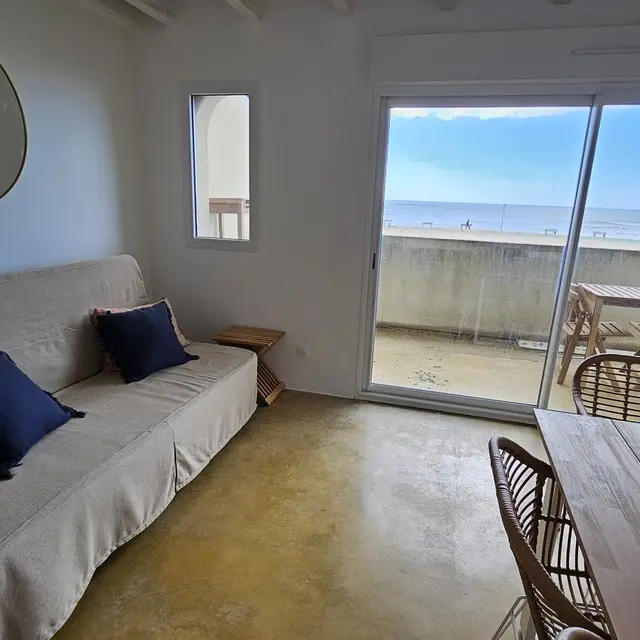 122-face-west-monta-bnb4-HLOAQU033V517CUS-size2048