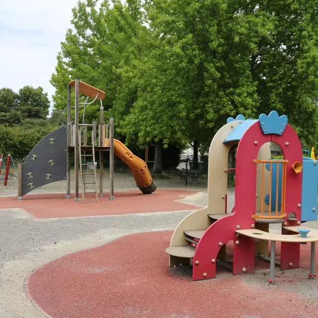 Aire de jeux rue Berlioz - Pau Pyrénées Tourisme