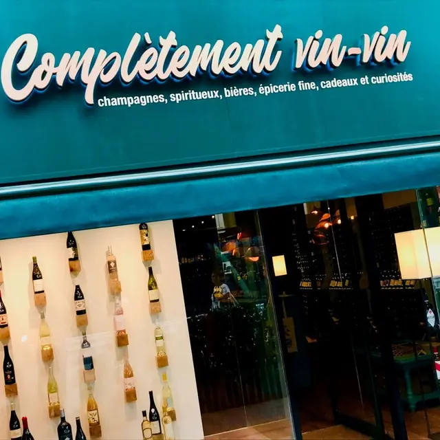 Complètement vin vin vitrine