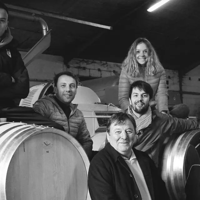 Famille Poulvère©château Poulvère_réduite