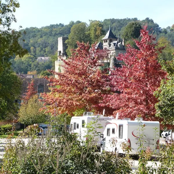 Montignac camping-car château 2 ©ALR BD
