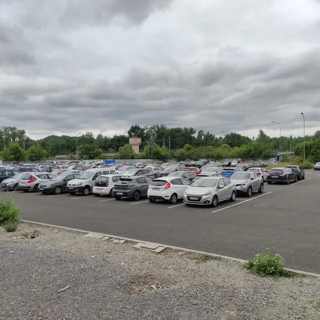 Parking Rives du Gave - Pau Pyrénées Tourisme
