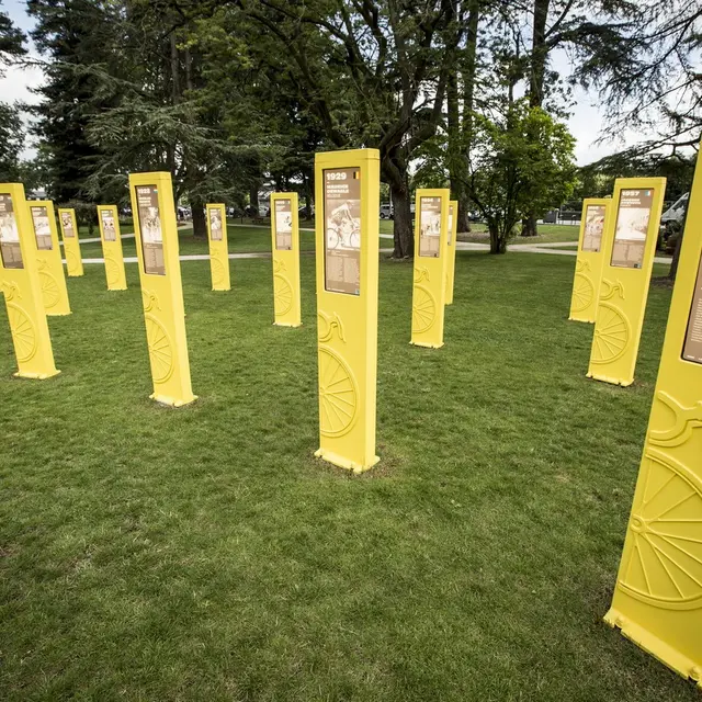 Le Tour des Géants - Pau - Totems