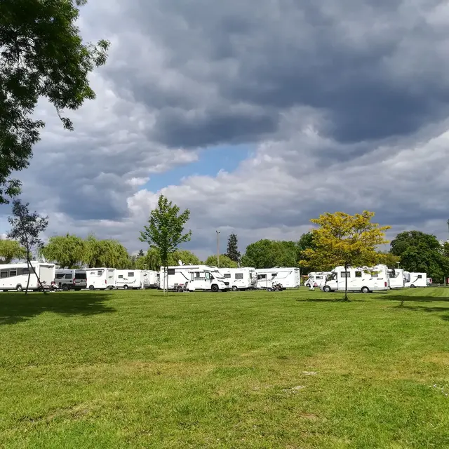 aire camping-car Bourdeilles 2023©OTPDB