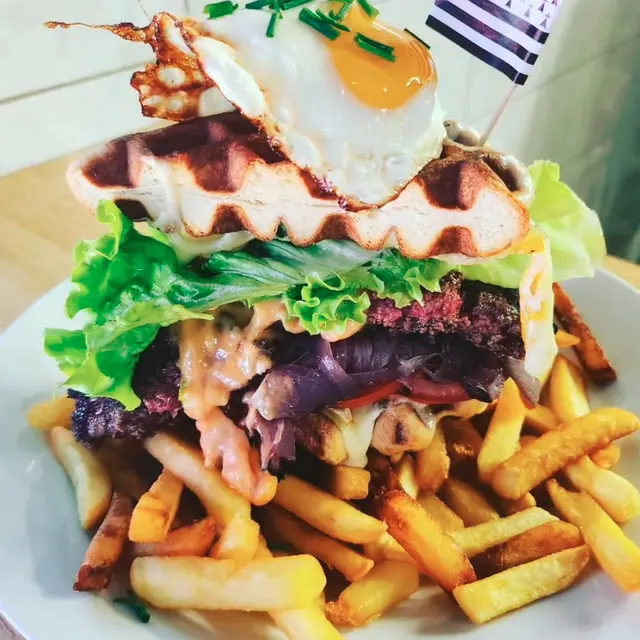 Restaurant Bigoudène - Lescar  - burger en gauffre