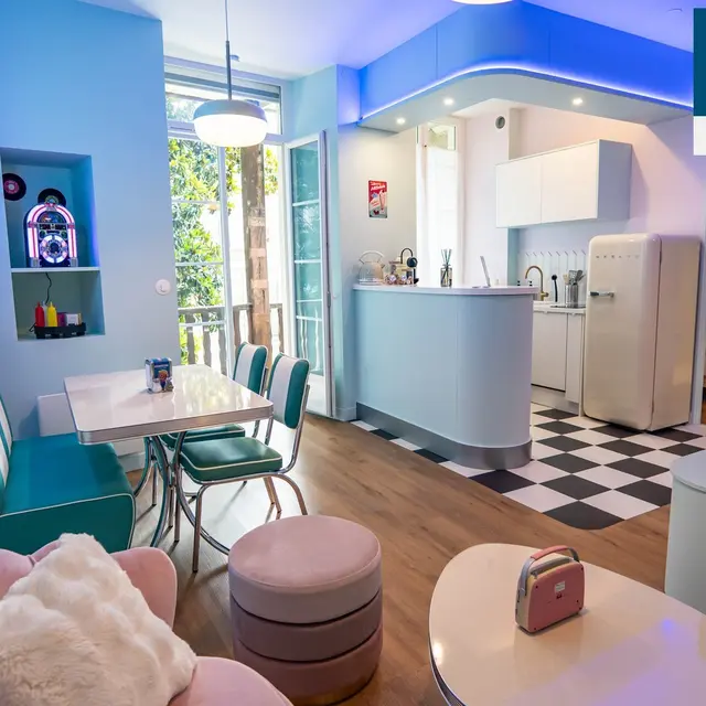 Meublé dinner room - Pau - salon