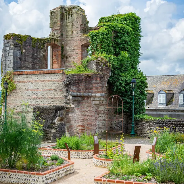 Tour de l'évéché à Lescar