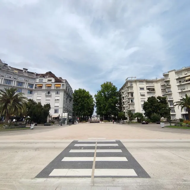 square-george-V-pau- Pau Pyrénées Tourisme - PL