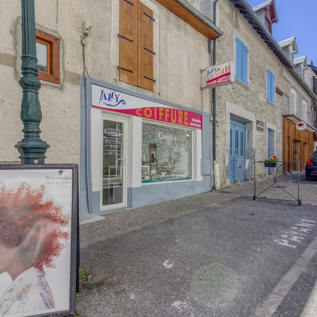 SALON EXTERIEUR