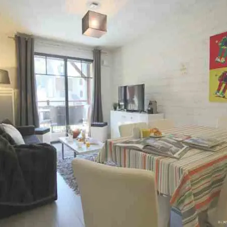 1 LOCATION ST LARY 8 sam