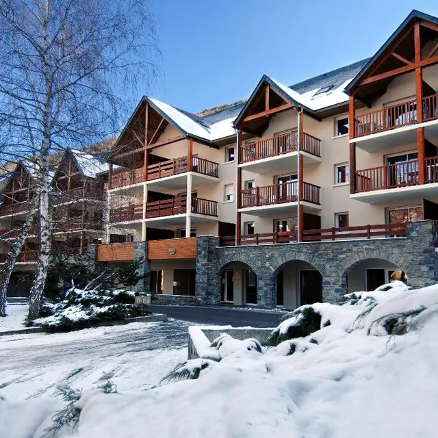 tmpEE7D_location-ski-saint-lary-soulan-residence-odalys-soleil-d-aure-1