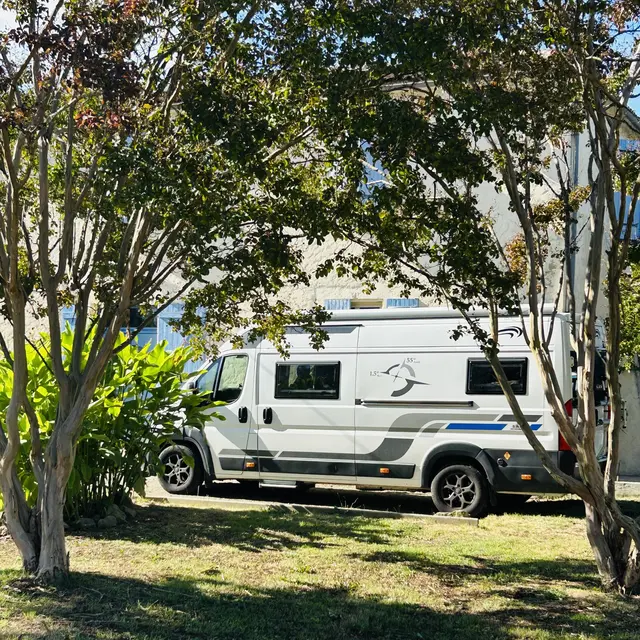 Aire_camping_cars_Plaisance_1