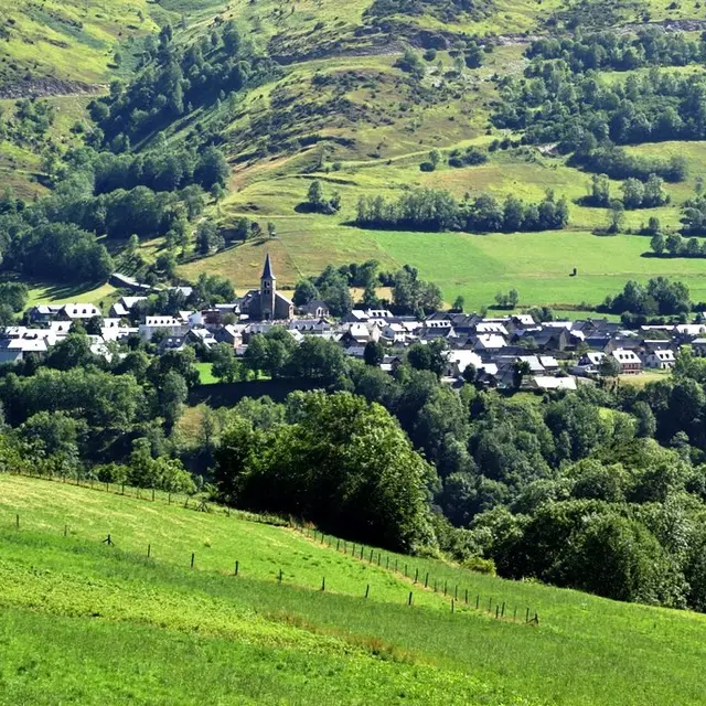 Le village d'Azet