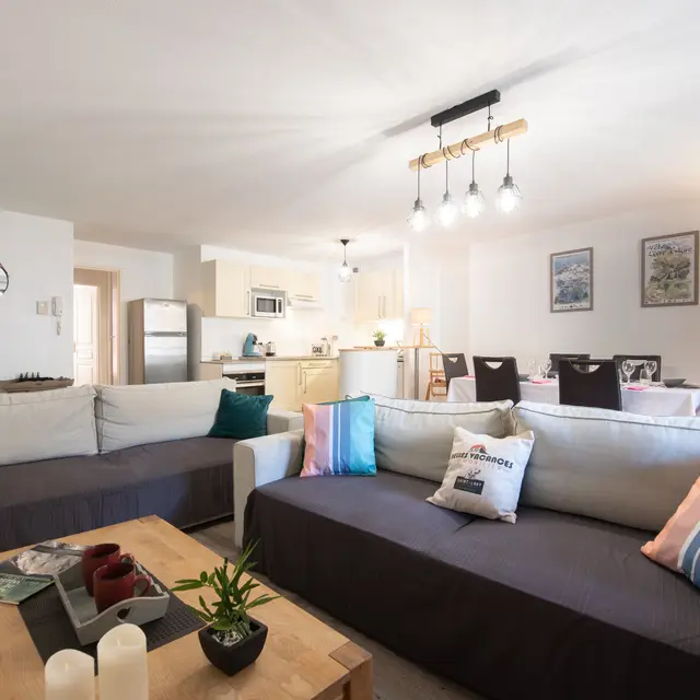 GRAND HOTEL  103 MIR Jean-Henri appartement saint lary hautes pyrenees_-3web