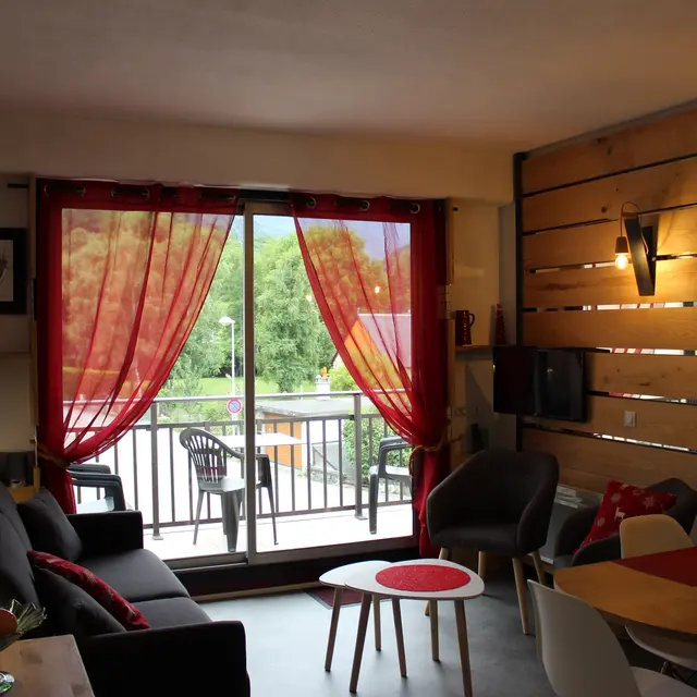 LEGRAS-LA TOUR A 19-SALON