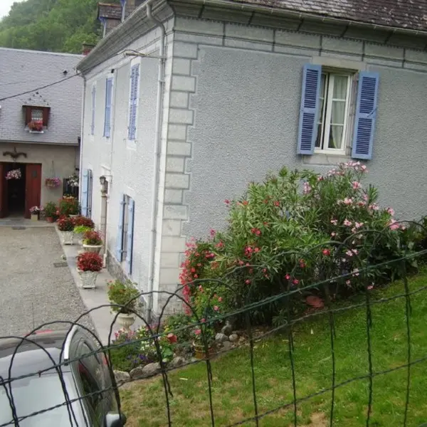 LOURDES-JUNCALAS-LOCATION-DOSSAT-Le-Hautacam