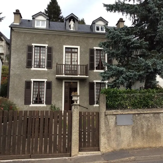 LOURDES Location Bouillon-Saez