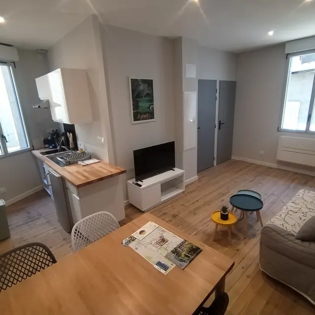 Lourdes appartement Florence