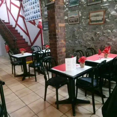 Lourdes restaurant Le Seven 2