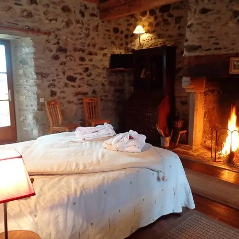 RELAIS EMPEREUR-CHAMBRE CHEMINEE