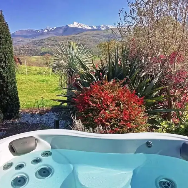 Retour à la Source 65_Maison d_hôtes jacuzzi