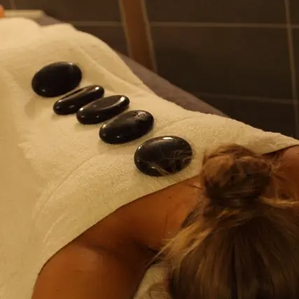 SPA MAHANA MASSAGE PIERRES
